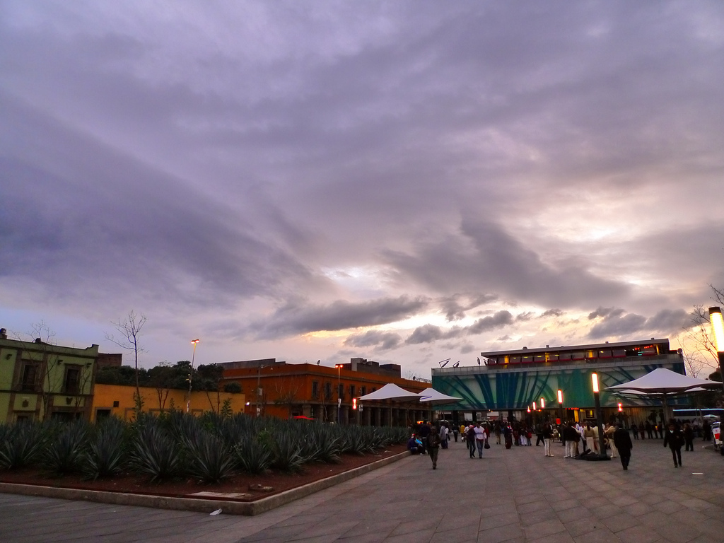 La Plaza Garibaldi el espacio tradicional de la fiesta mexicana
