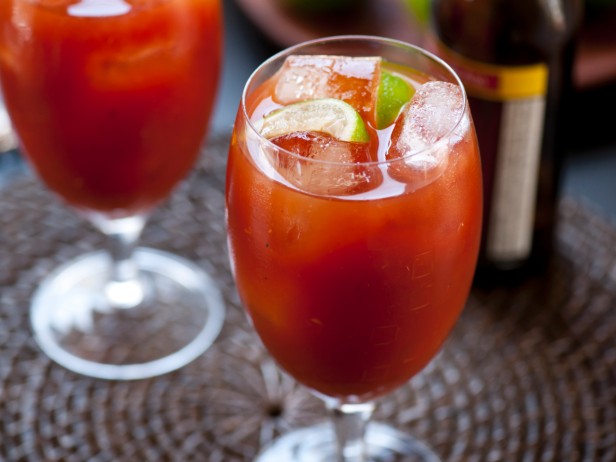 Michelada con clamato (Beer on a salted glass and tomato/clam juice)