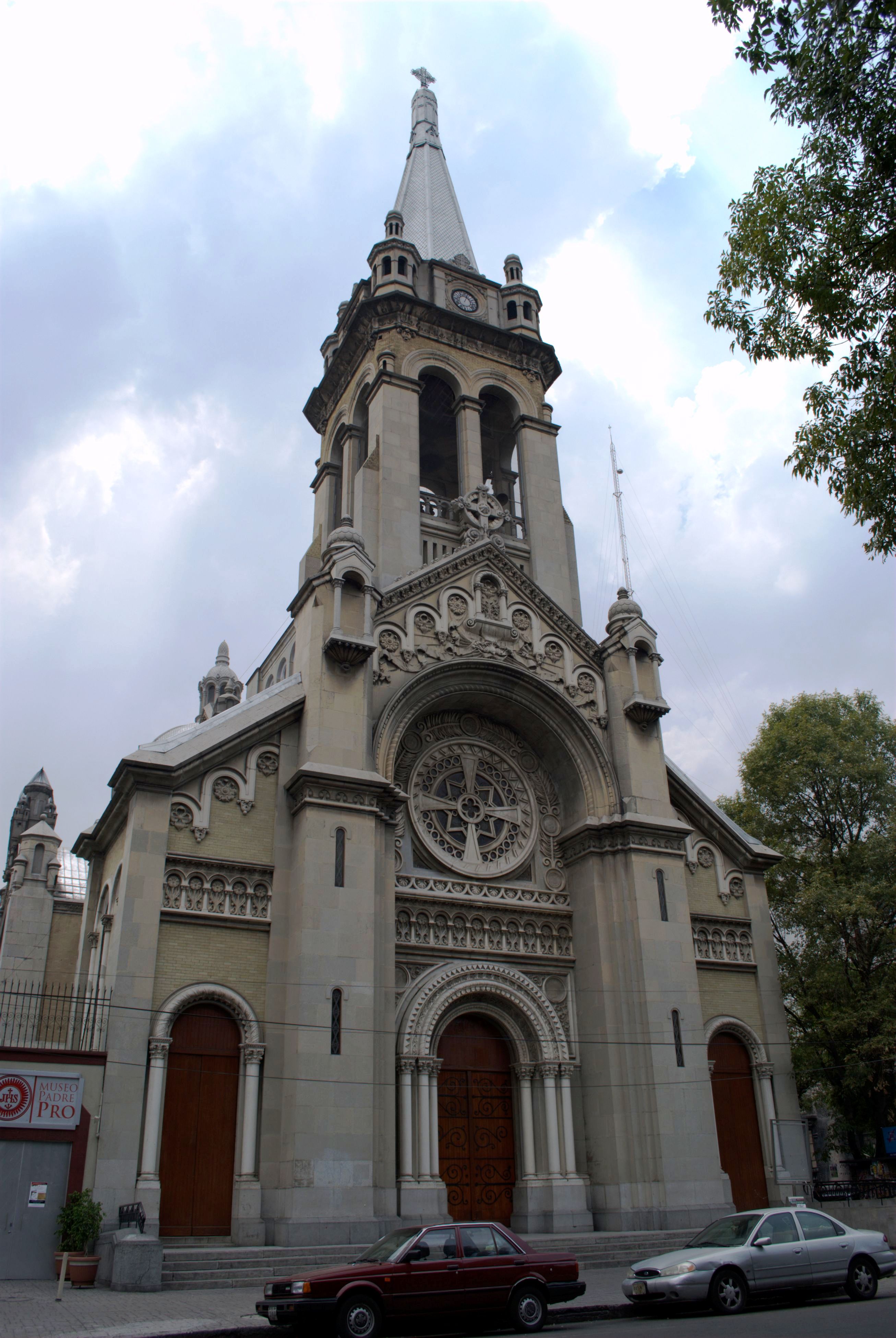 Las iglesias más bellas que no puedes perderte en CDMX