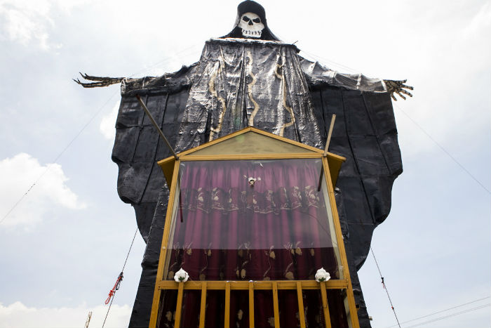 Conoce la Santa Muerte más grande del mundo (FOTOS)