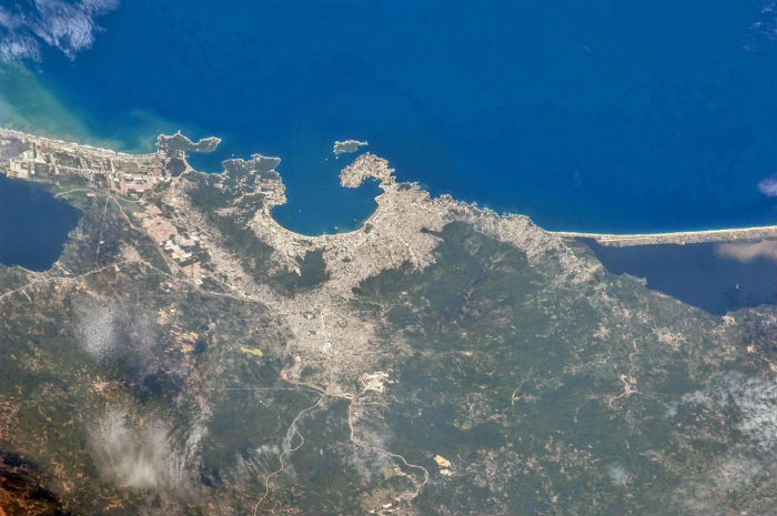 imagenes desde el espacio puerto de acapulco