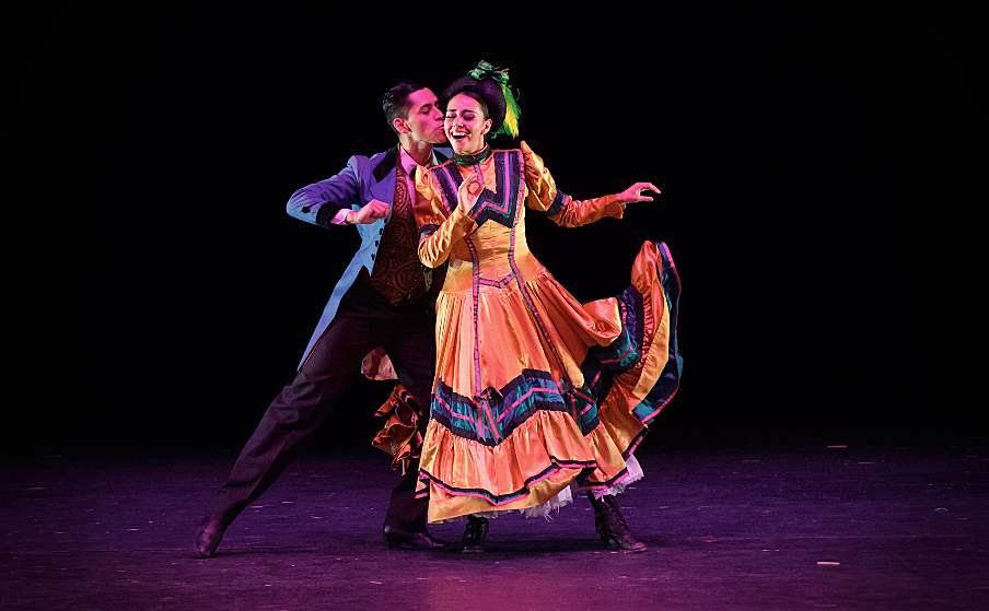 Ballet Folklorico De Mexico De Amalia Hernandez